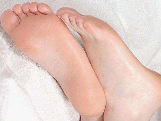 富贵脚苦命脚